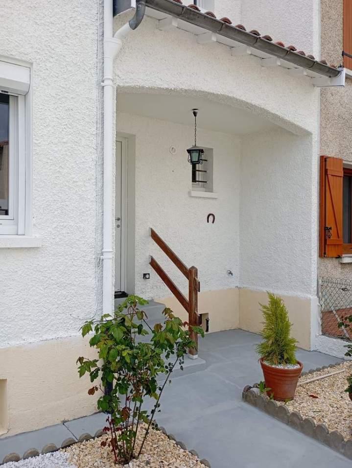 Peinture devant de porte Balma